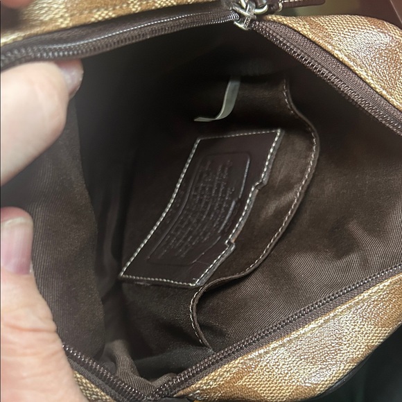 NWOT Coach Heritage Stripe Flight Shoulder Bag - Picture 6 of 7